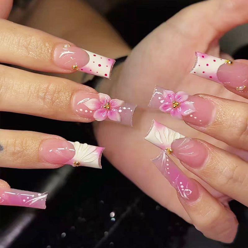 Artisan Decorative Nail Tips Stornfield