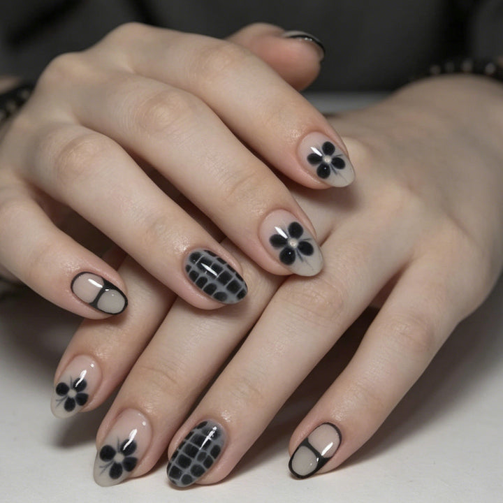 Artistic Nail Art Design Stornfield 1789915747