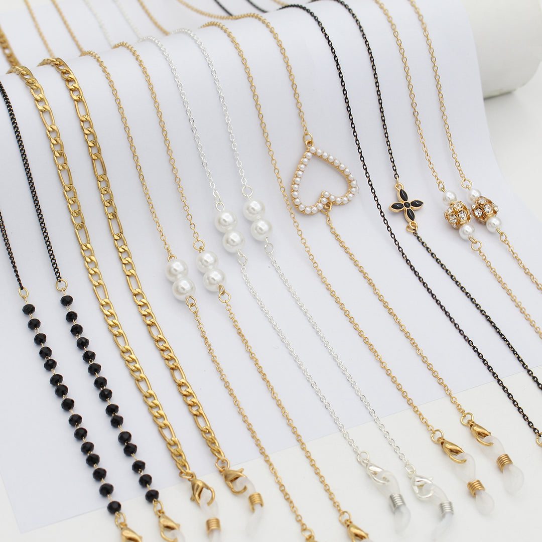 Elegant Pearl-Accented Eyewear Retainer Chain Stornfield