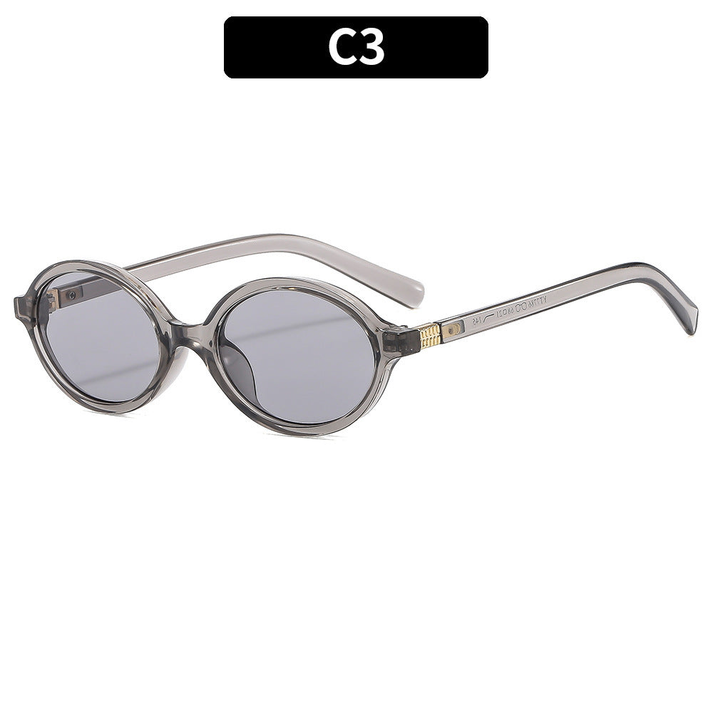 Elegant Vintage-Inspired Round Sunglasses Stornfield