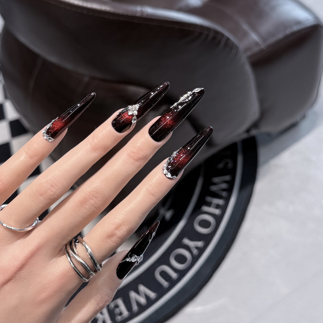 Glamorous Press-On Nails Stornfield
