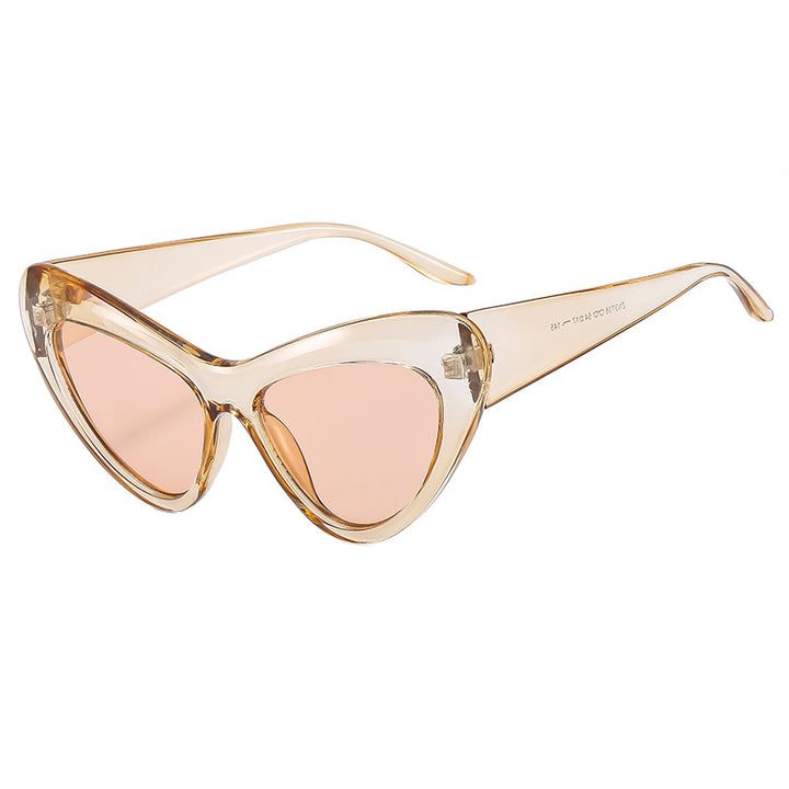 Women Cat-Eye Sunglasses in Distinctive Design Stornfield