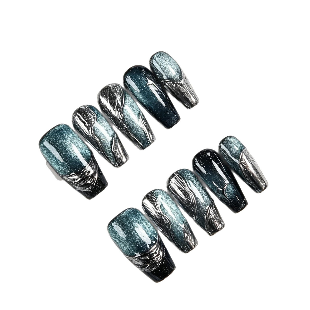 Artistic Press-On Nail Tips with Gradient Design