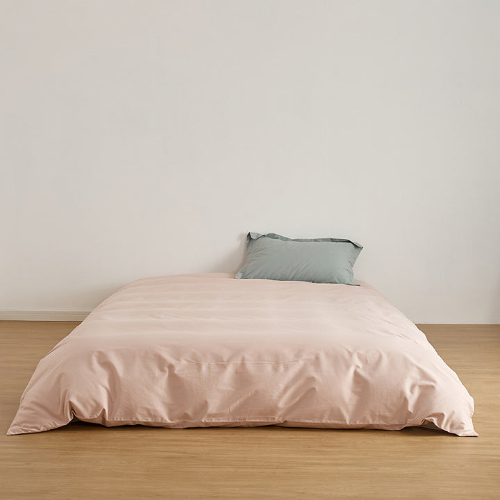 Duvet cover set made of cotton percale with extra soft finish and hotel closure