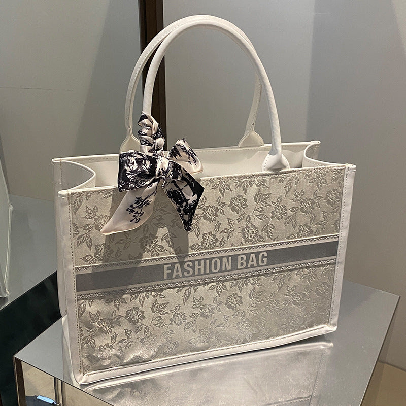 Fashionable Tote Bag