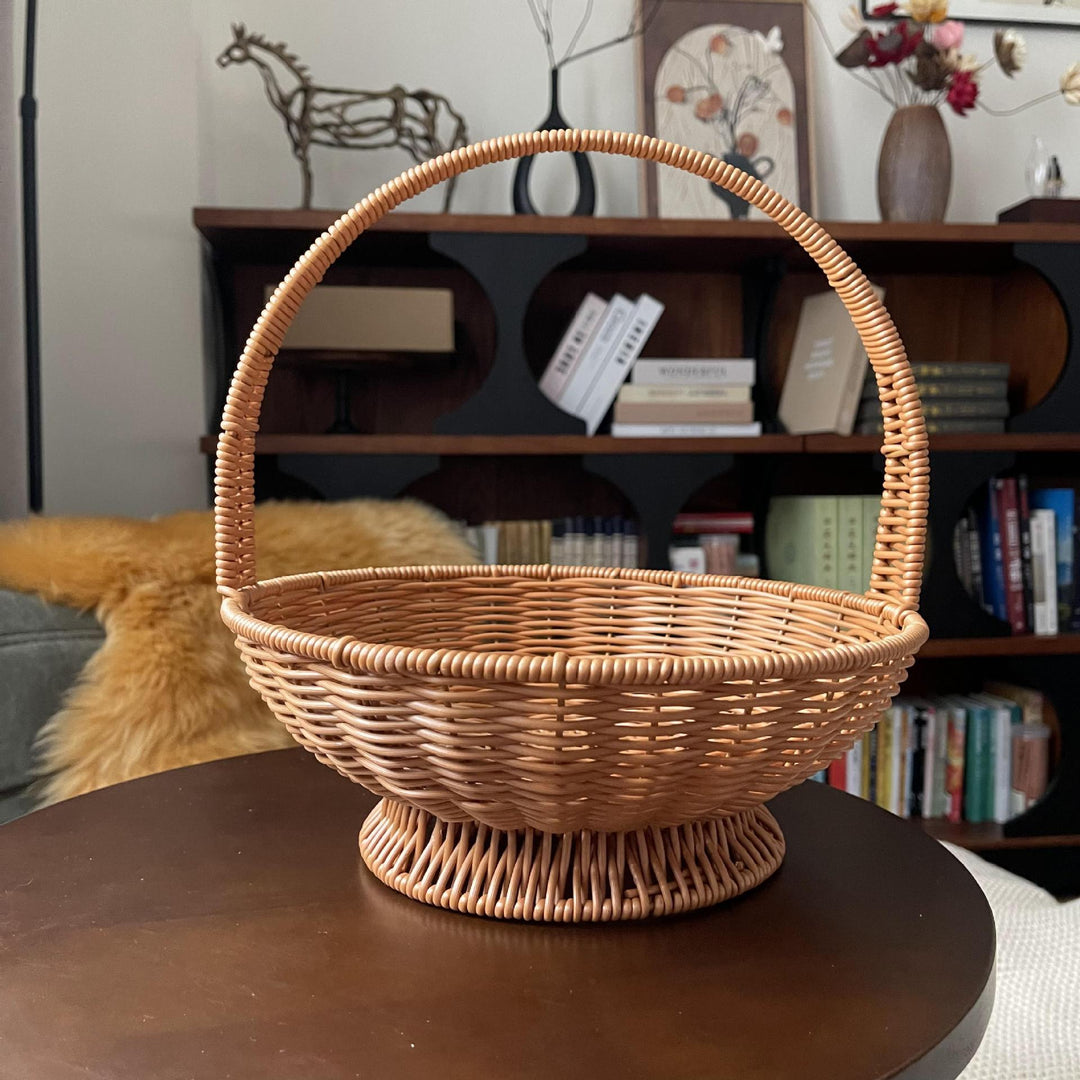 Women's round pasture basket with practical handle Stornfield