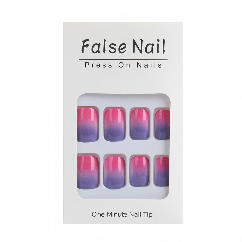 Trendy ombre design artificial nails Stornfield