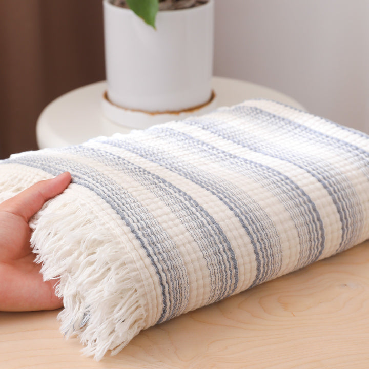 Women modern and stylish waffle structure plaid blanket Stornfield