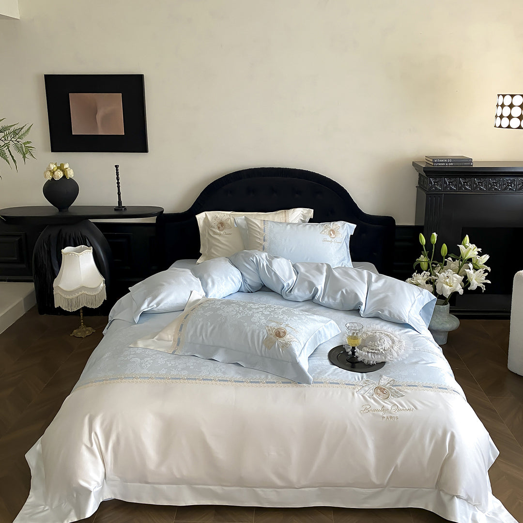 Embroidered Silk-Effect Jacquard Duvet Cover Set with Satin Border & Decorative Medallion