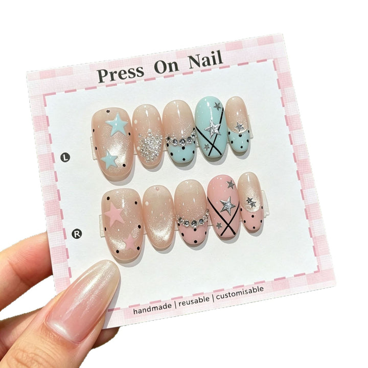 Decorative Press-On Nail Art Set with Customizable Star and Glitter Designs
