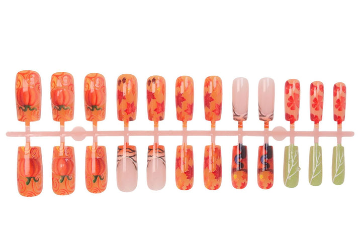 Artificial nail set with autumn motifs and creative 3D elements Stornfield