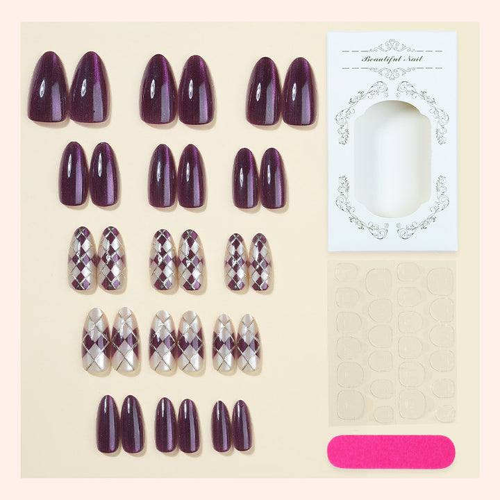 Artificial nail set with elegant checkered pattern and deep shine Stornfield