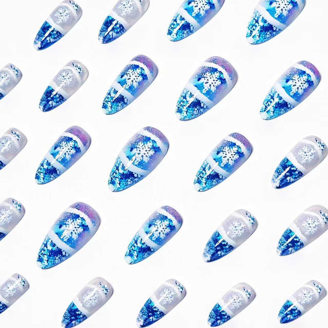 Glamorous artificial nails in winter snow crystal design Stornfield