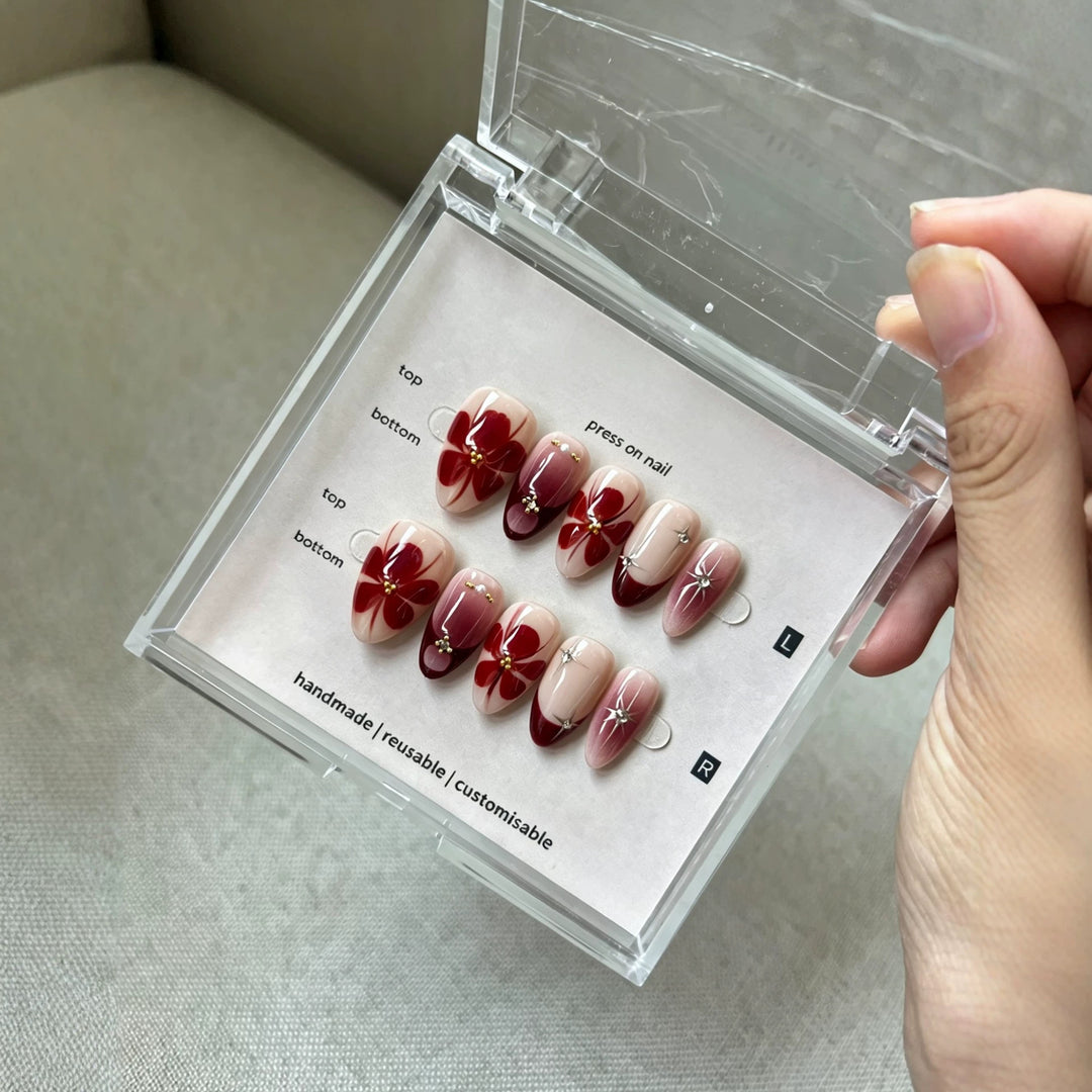 Artistic Press-On Nail Set with Floral Accents  1791773083