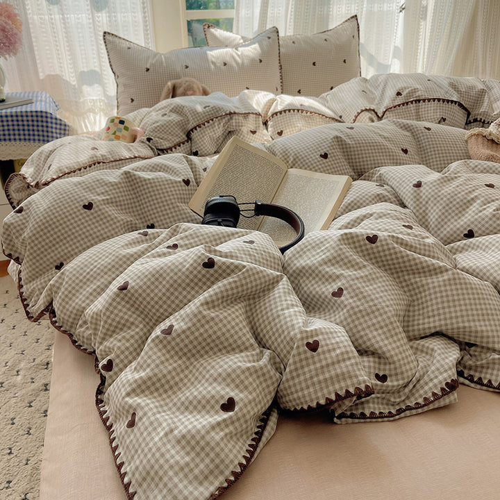 Floral Pattern Quilted Comforter Set