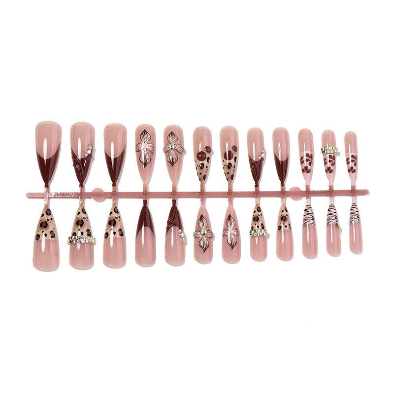Art nail set with luxurious floral and leopard designs Stornfield