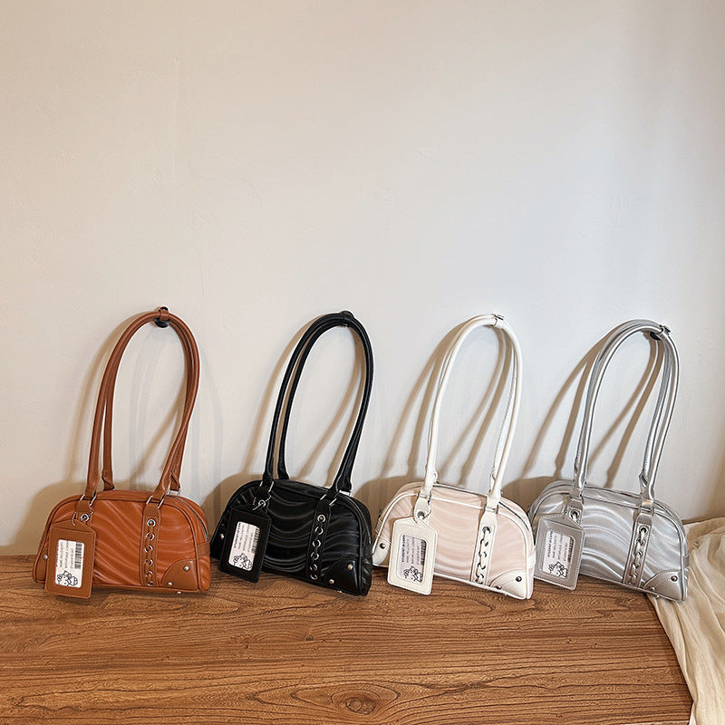 Vintage-Inspired Quilted Handbag
