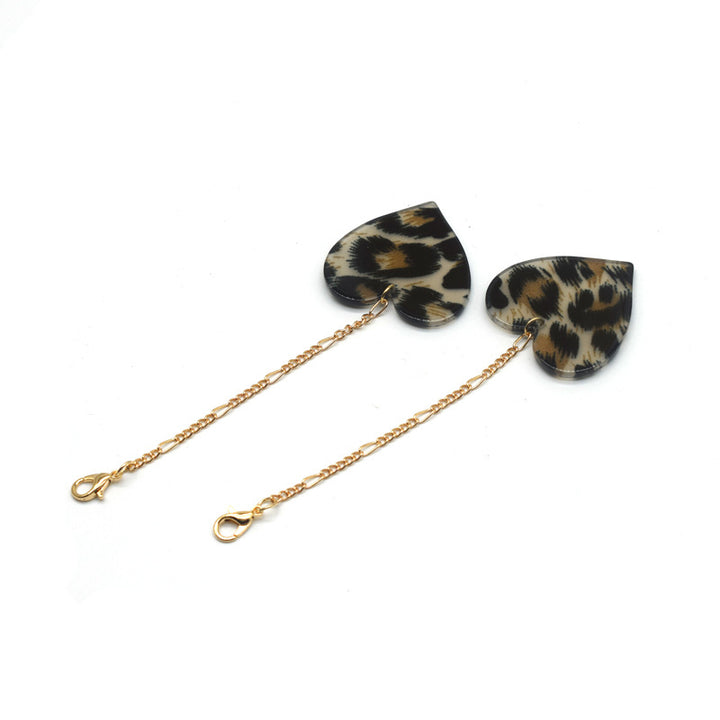Heart-Shaped Dangle Earrings with Golden Chain Stornfield