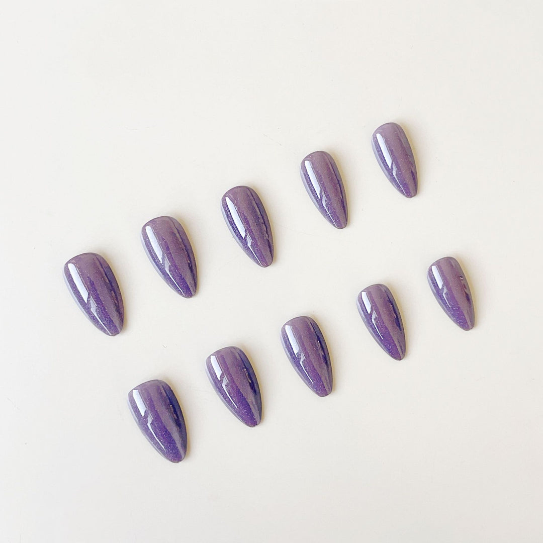 Nail extension set with shimmering and elegant tips Stornfield