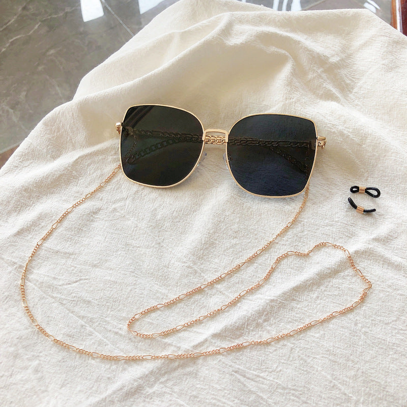 Chic Eyewear Chain with Decorative Clips Stornfield