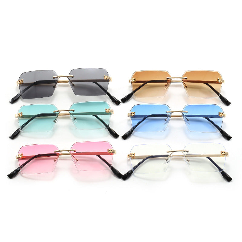 Women's fashionable square sunglasses with elegant metal frame Stornfield