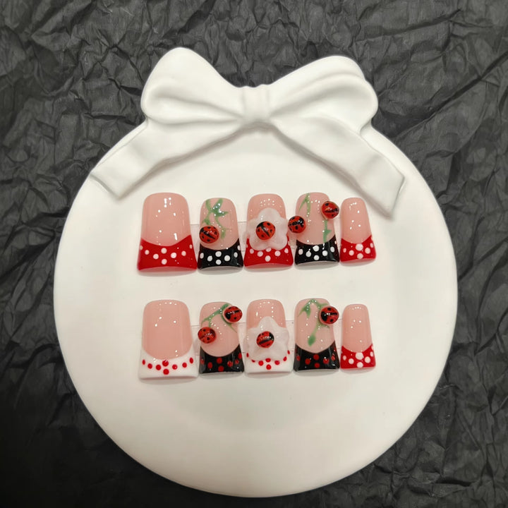 Artistic Ladybug-Themed Press-On Nails