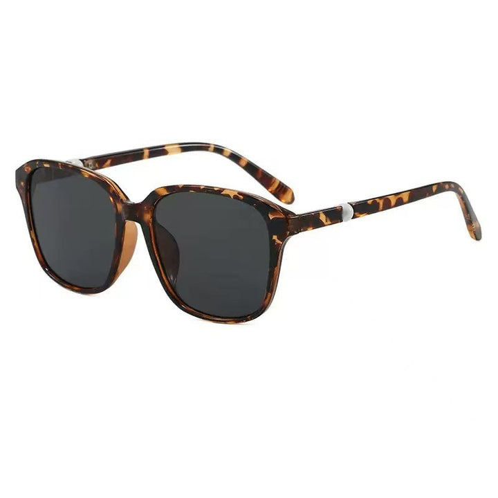Women's fashionable sunglasses with stylish square frame and polarized lenses Stornfield