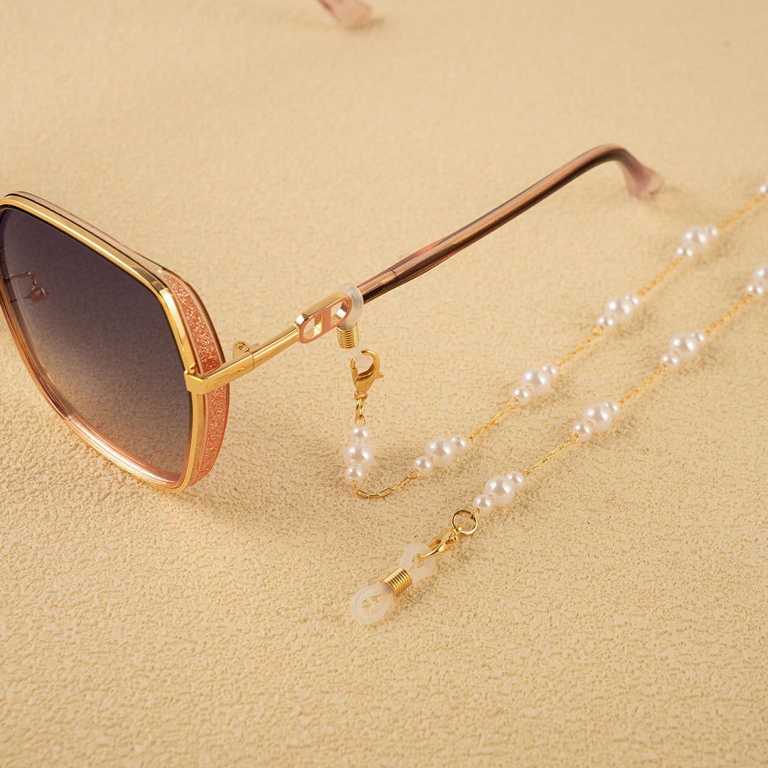 Pearl-Linked Eyewear Holder Stornfield