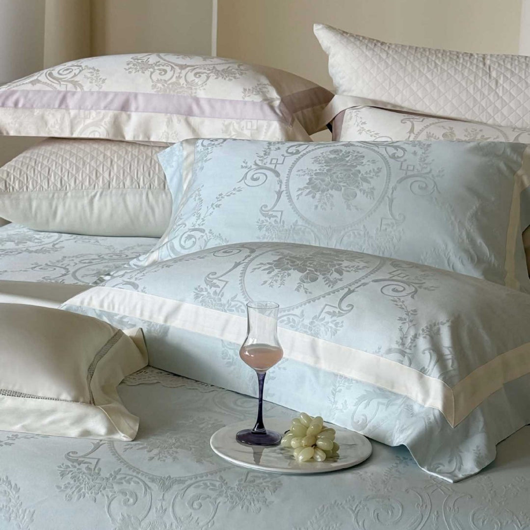 Jacquard Medallion Damask Cotton-Sateen Duvet Cover Set with Satin Border