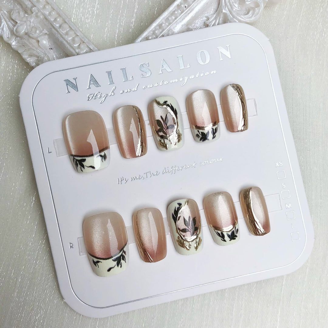 Elegant Floral Print Press-On Nail Set
