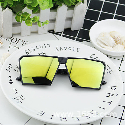Women's Fashion Sport Sunglasses with Square Frame and Mirrored Lenses Stornfield