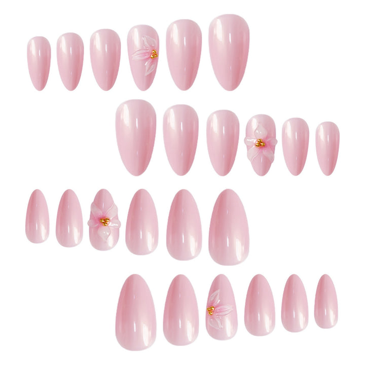 Elegant Floral Nail Art Stornfield