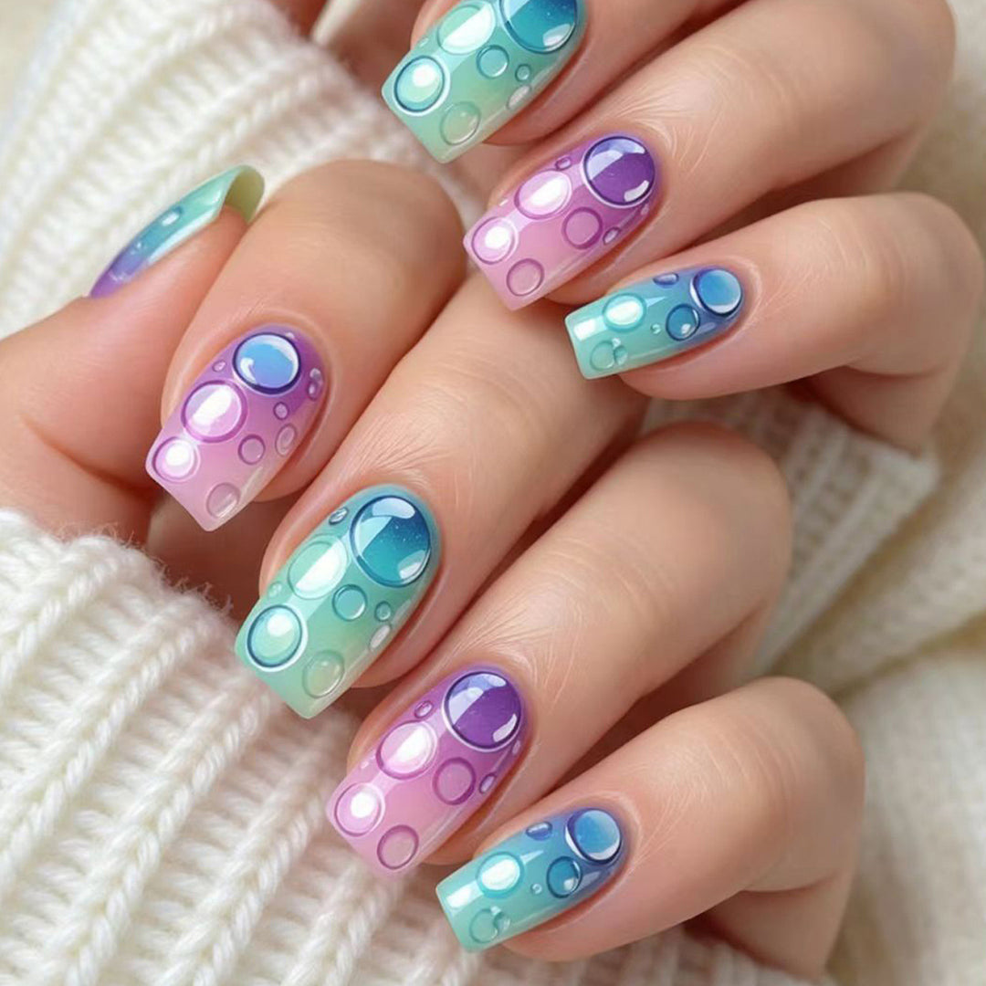 Artificial nails with shimmering water pearl motif Stornfield