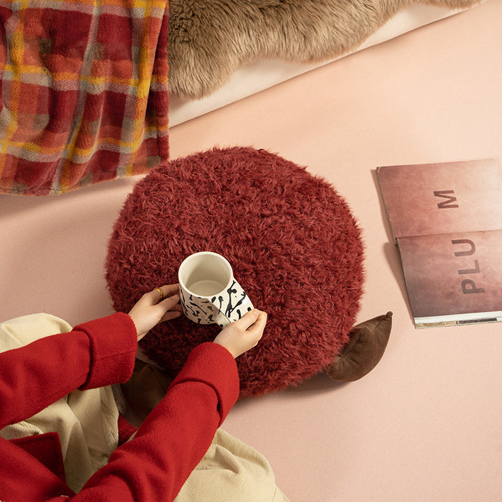 Cozy children's pouf seat with plush cover and decorative animal feet