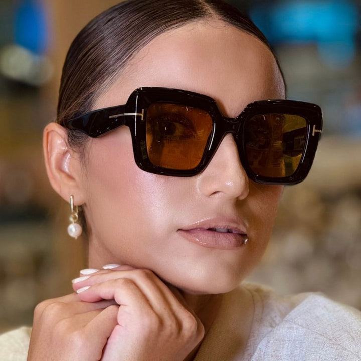 Women's square sunglasses with comfortable plastic frame and UV protection Stornfield