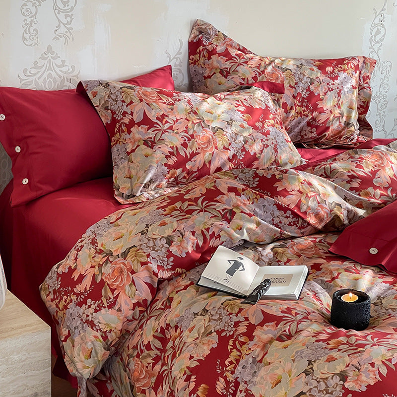 Bedding set made of fine cotton satin with an opulent floral print and button closure