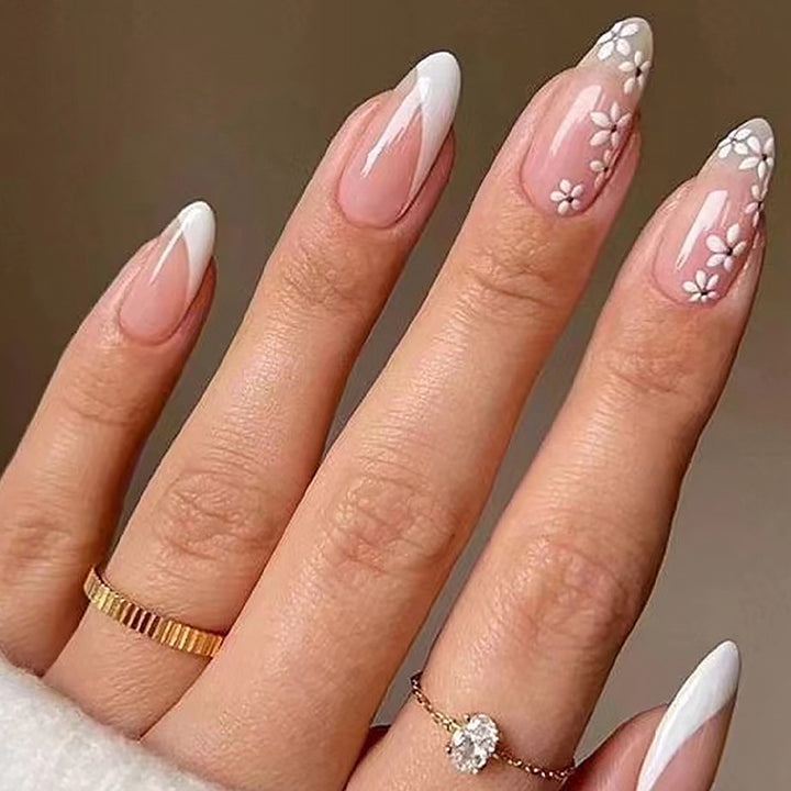 Artificial nail set with unique patterns Stornfield