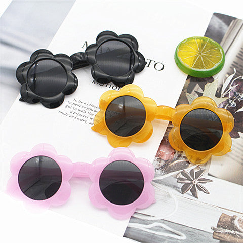 Women's sunglasses in playful floral pattern Stornfield