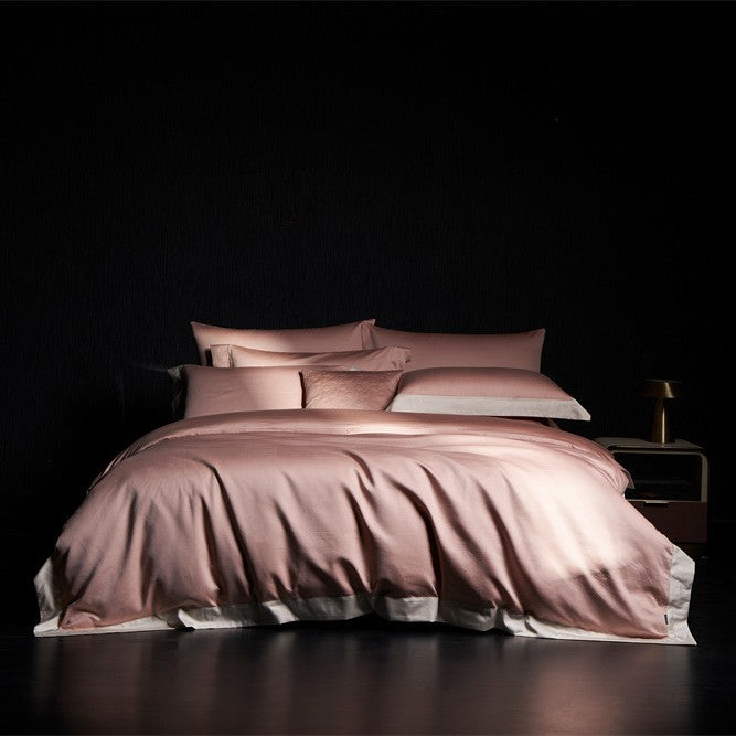 Satin bed linen set with reversible function, extra soft shine and contrasting trim