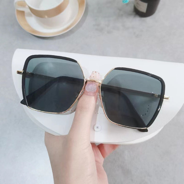 Ladies stylish oversized sunglasses Stornfield