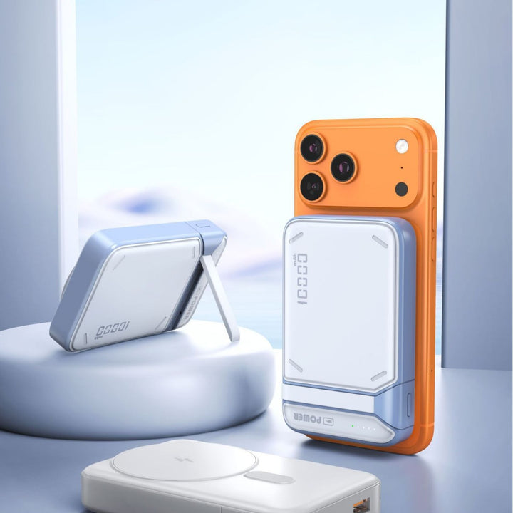 Wireless power bank with inductive fast charger and smart charging indicator Stornfield