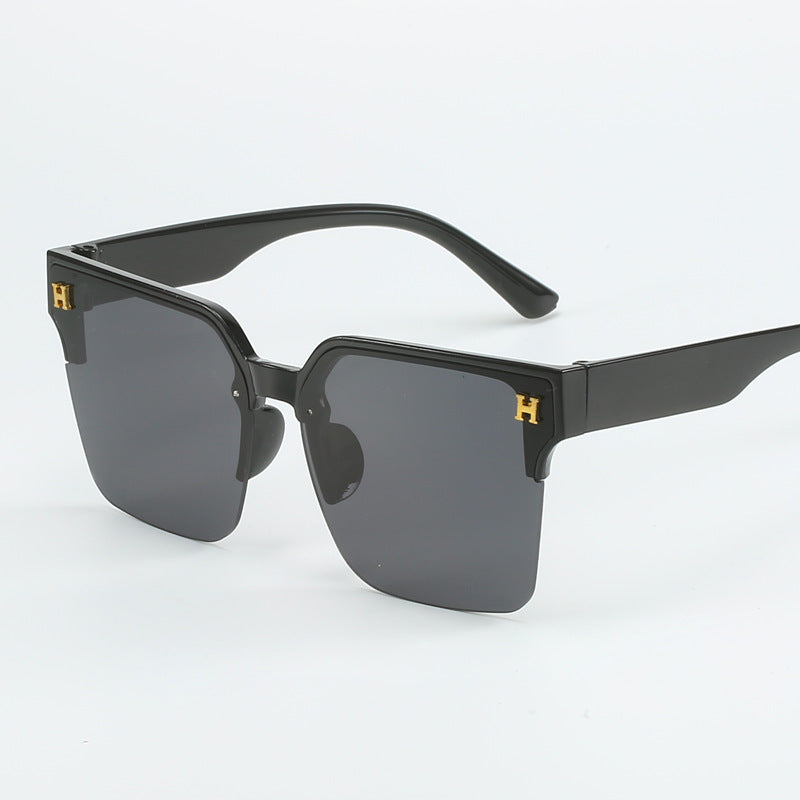 Women square sunglasses with elegant metal frame Stornfield
