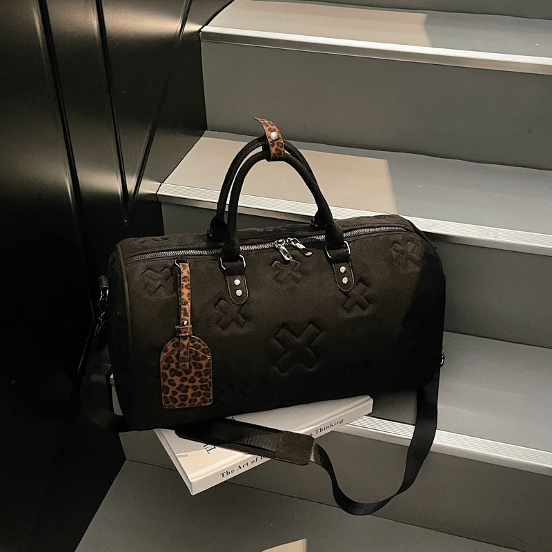Sporty travel bag with trendy design and practical compartments Stornfield