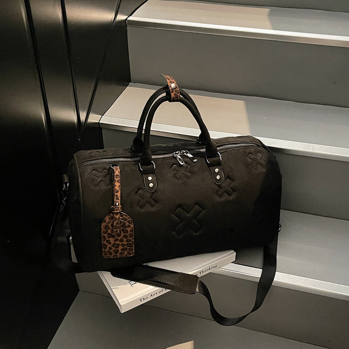 Sporty travel bag with trendy design and practical compartments Stornfield