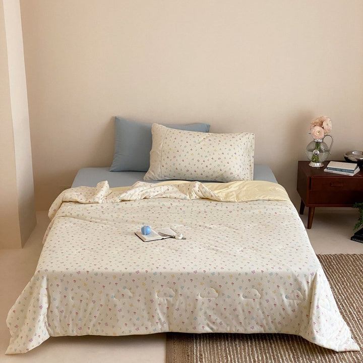 Playful Canine-Print Brushed Microfiber Duvet Cover Set with Smooth Grey Reverse and Envelope Pillowcase