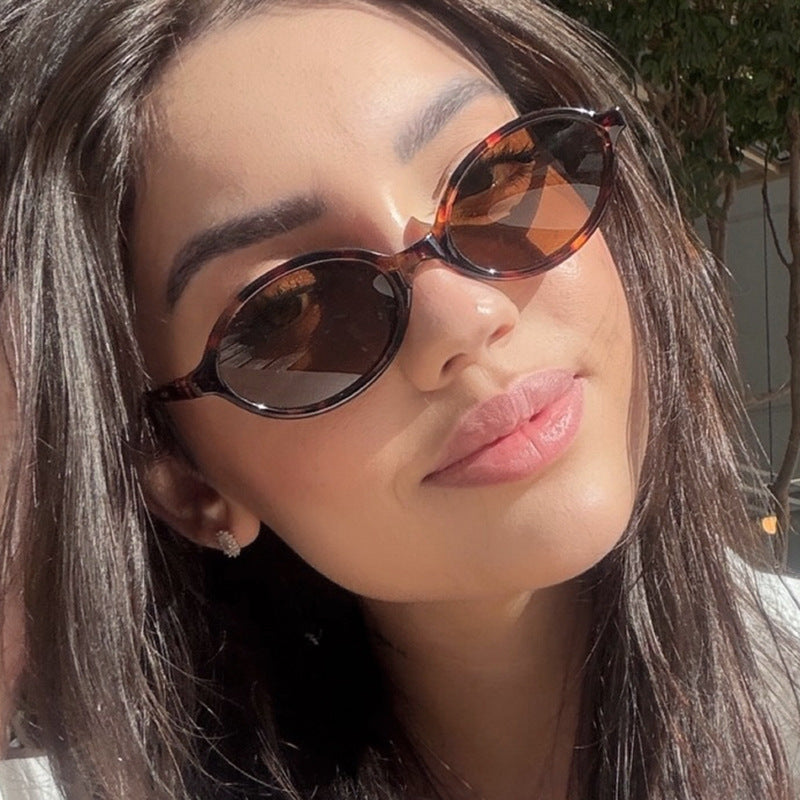 Ladies fashionable retro-inspired sunglasses Stornfield