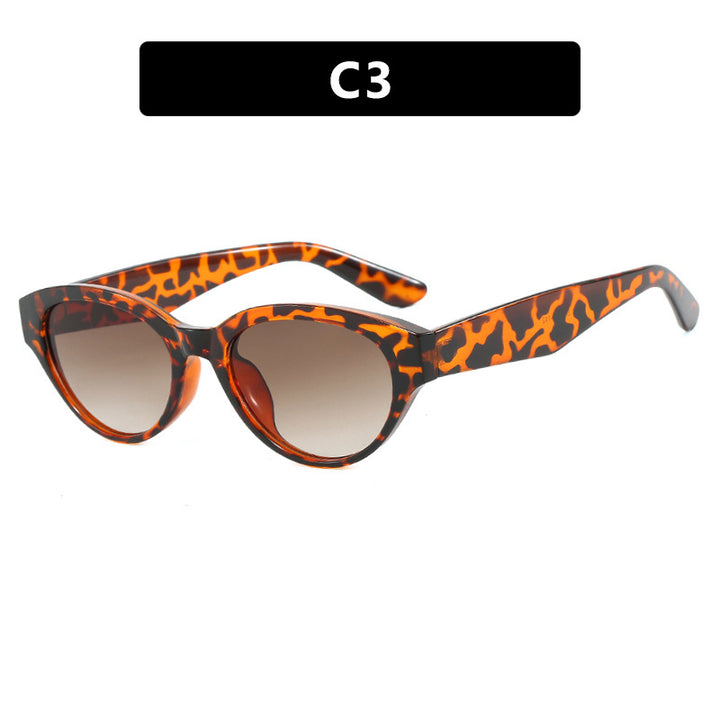 Women's Cat-Eye Sunglasses with protective UV filter and elegant frame Stornfield