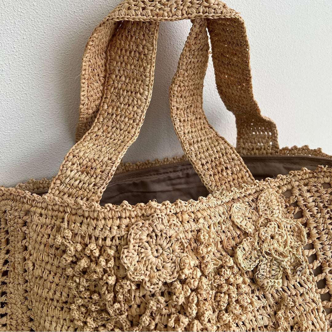 Handmade straw bag with floral details Stornfield