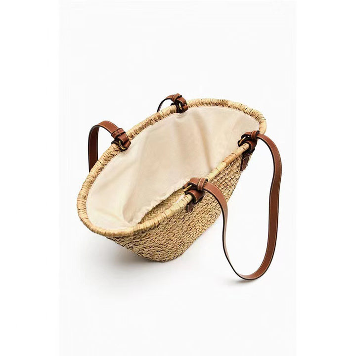 Elegant braided tote bag with leather handles Stornfield