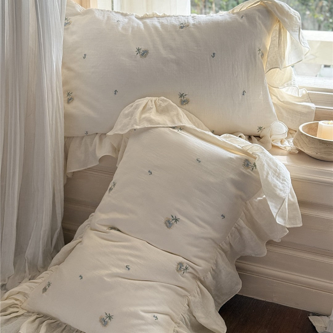 Ruffled Embroidered Linen-Blend Duvet Cover Set with Scalloped Ruffle Hem